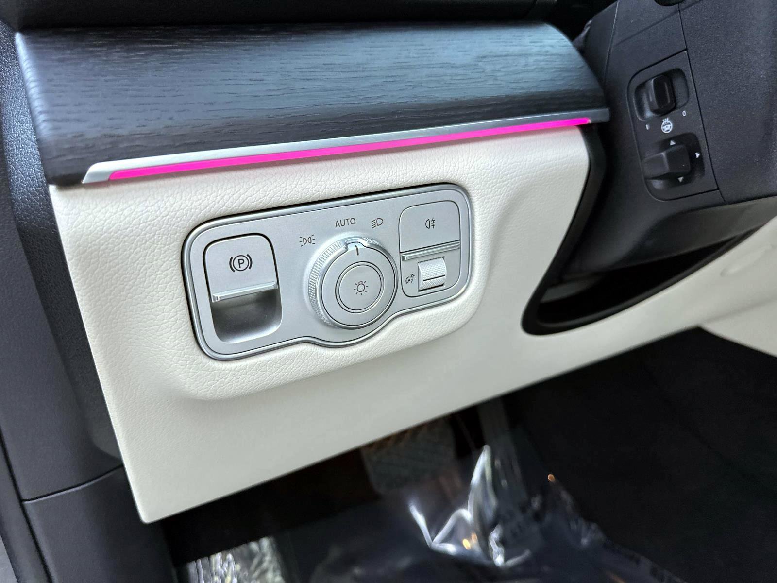 Certified 2025 Mercedes-Benz GLE 350 4MATIC image 21