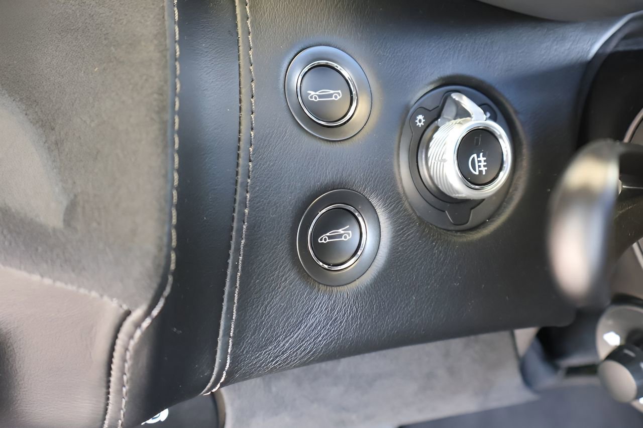 Used 2023 McLaren GT image 16