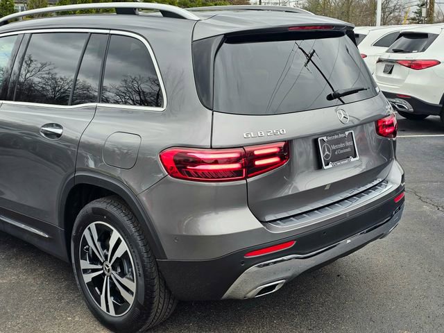 New 2026 Mercedes-Benz GLB 250 4MATIC image 12