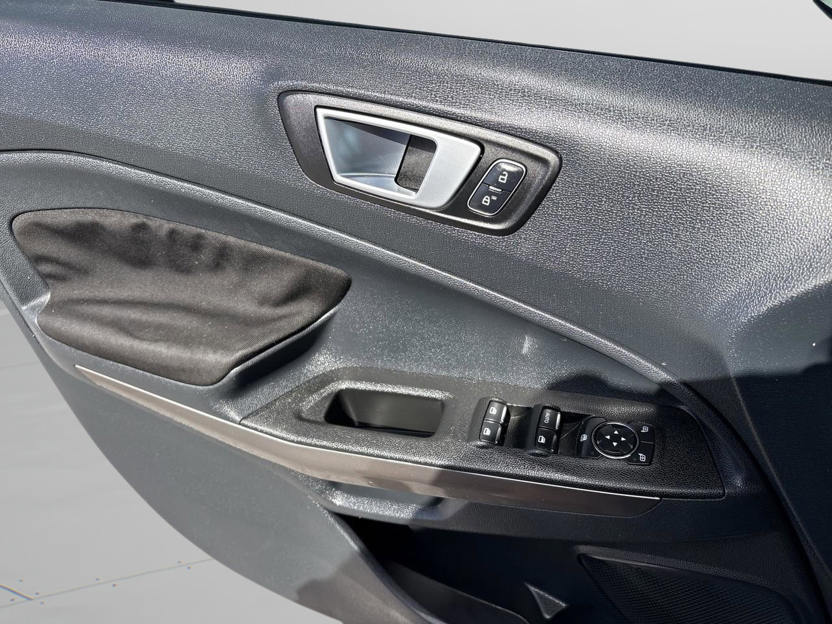 Used 2019 Ford EcoSport SE FWD image 17