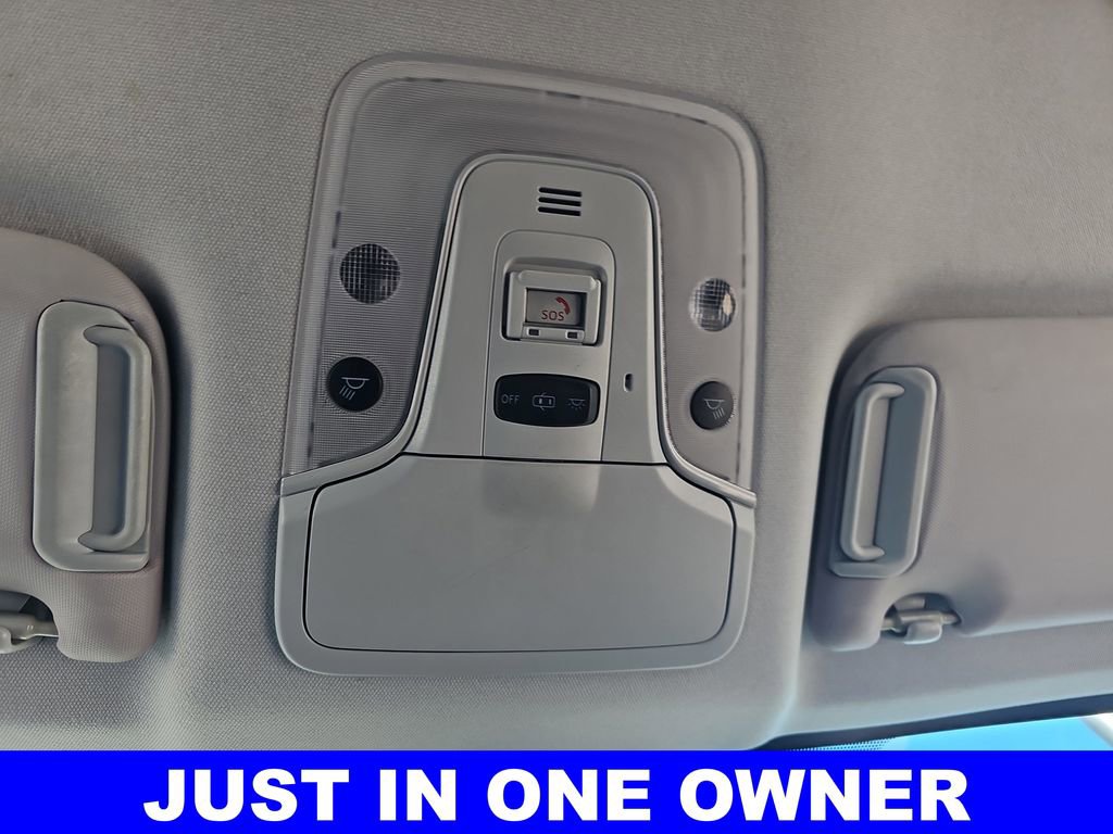 Used 2021 Toyota Prius Prime LE w/ Carpet Mat Package (TMS) image 29