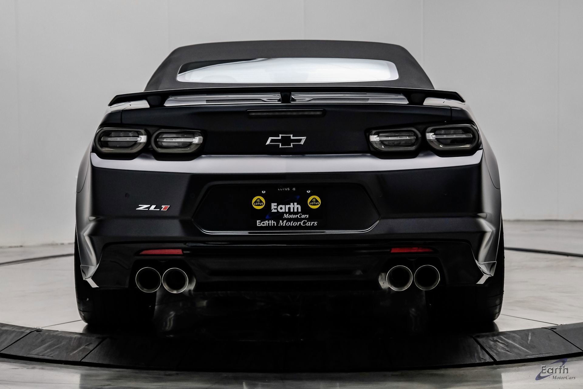 Used 2024 Chevrolet Camaro ZL1 RWD image 16