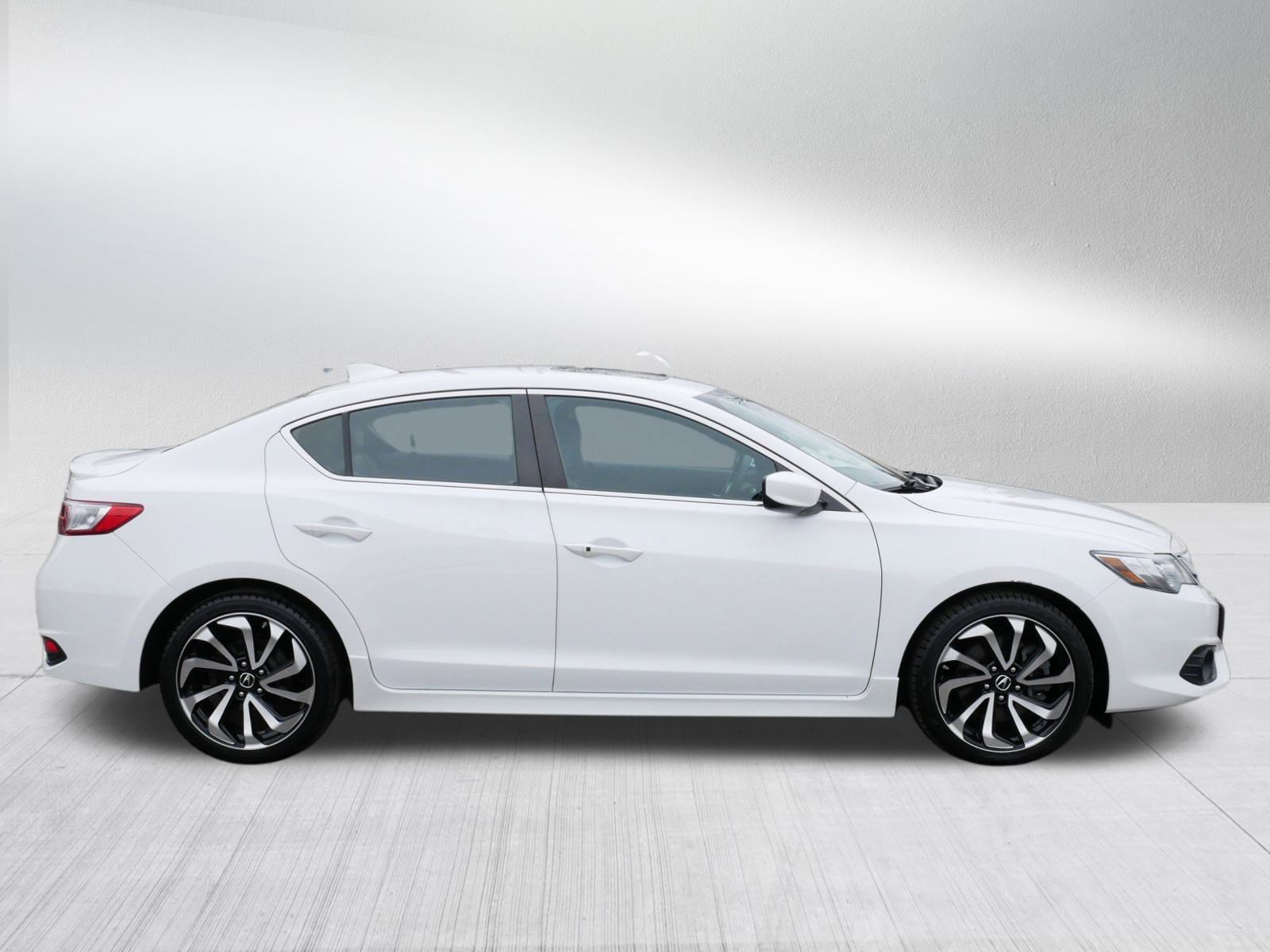 Used 2016 Acura ILX w/ Technology Plus & A-SPEC image 8