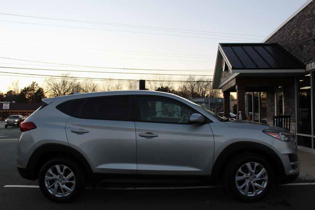 Used 2020 Hyundai Tucson SE image 4