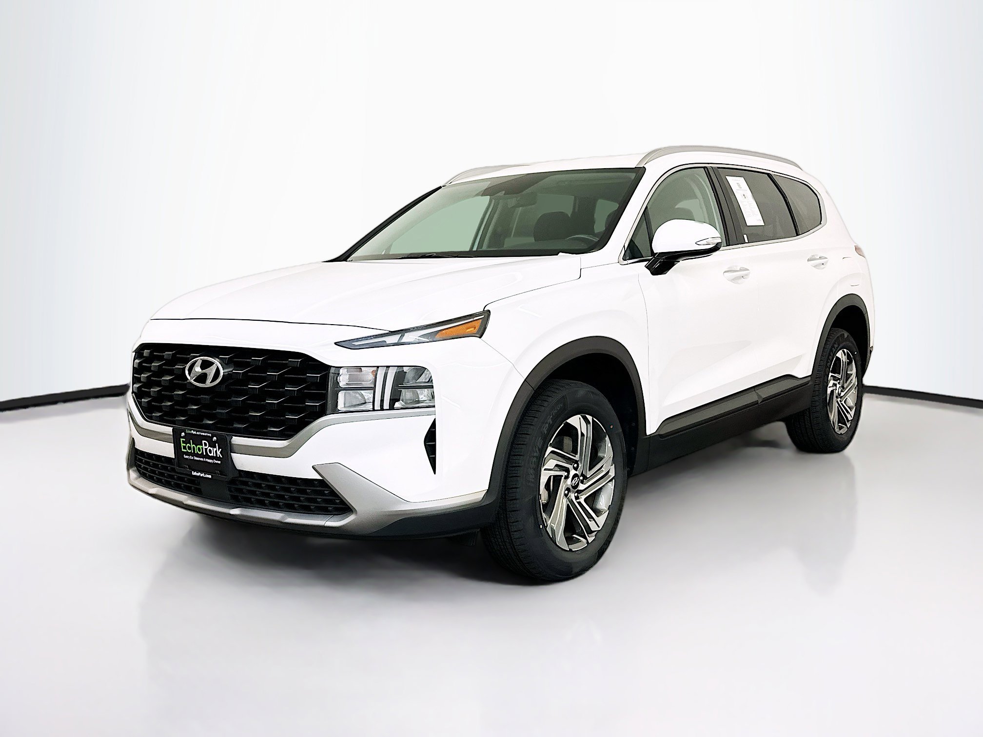 Used 2023 Hyundai Santa Fe SEL image 3