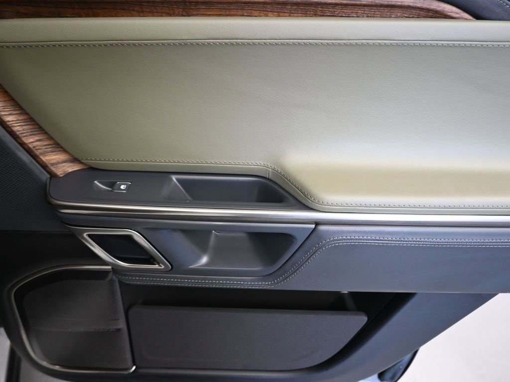 Used 2023 Rivian R1S Launch Edition image 37