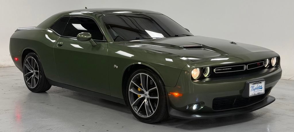 Used 2018 Dodge Challenger R/T Scat Pack w/ Leather Interior Group RWD image 6