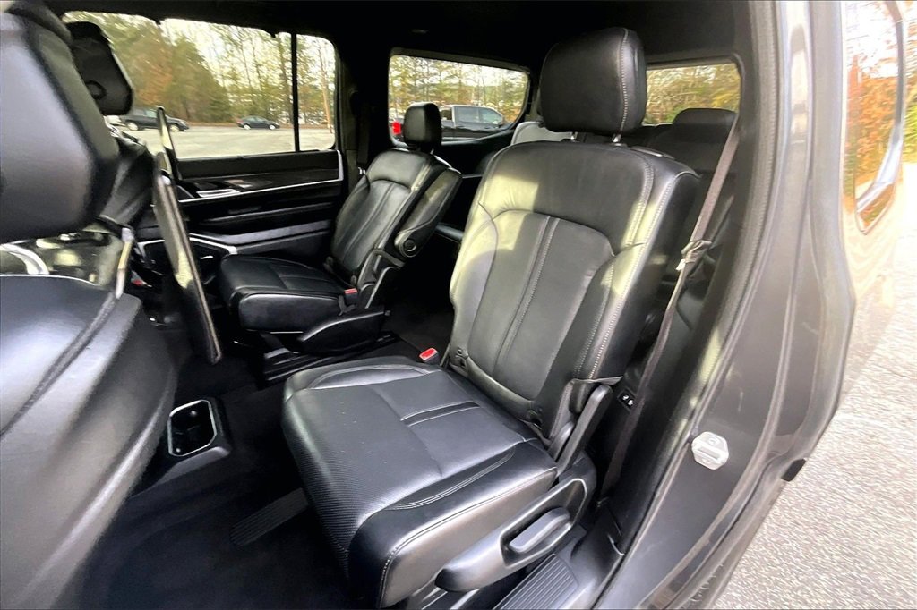 Used 2022 Jeep Wagoneer Series III w/ Convenience Group I image 20