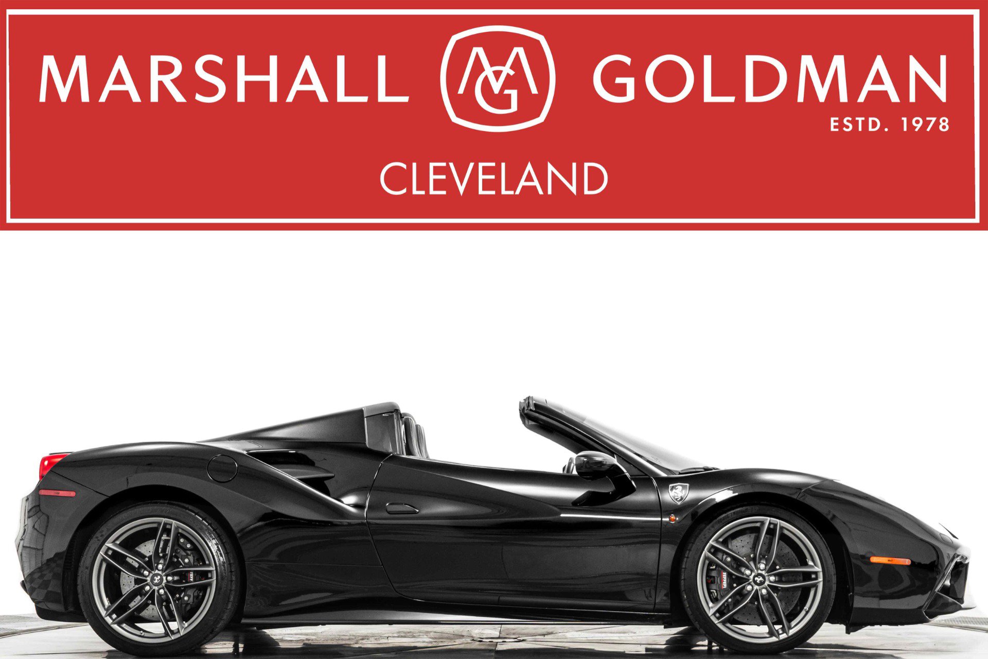 Used 2018 Ferrari 488 Spider RWD image 1