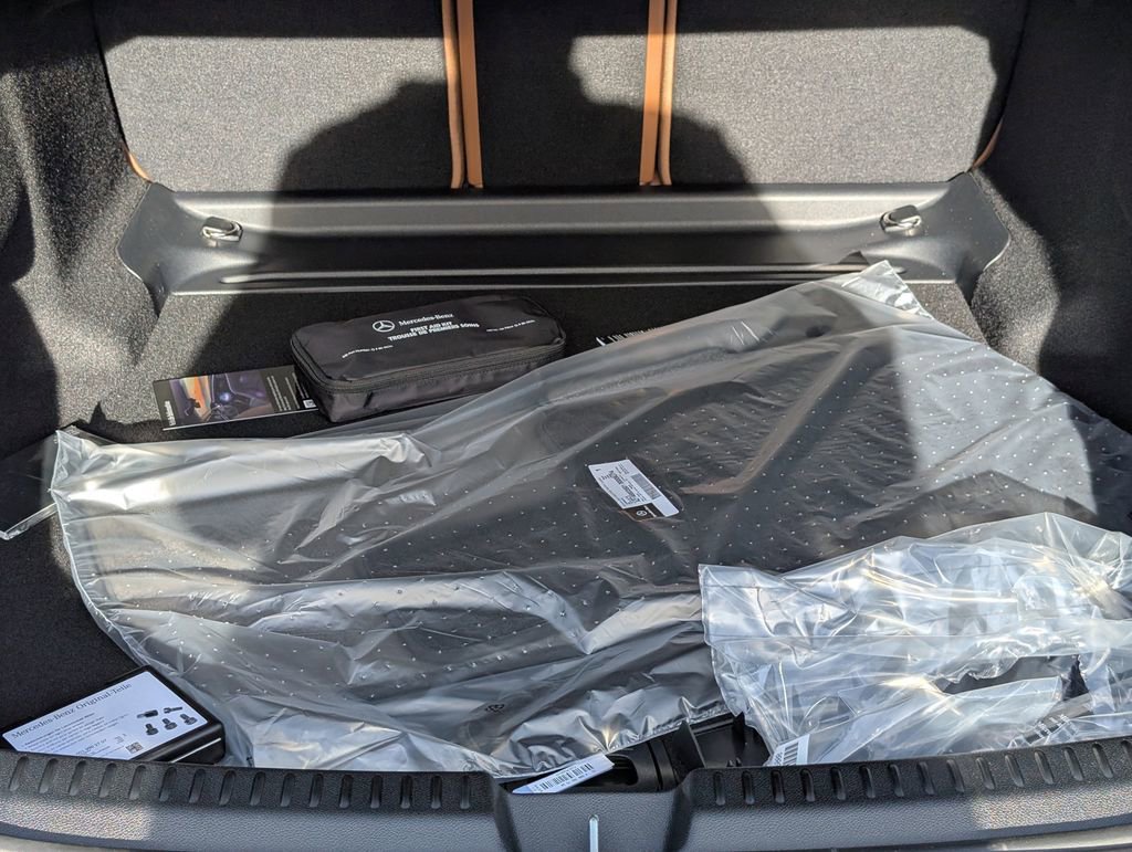 New 2026 Mercedes-Benz E 450 4MATIC Sedan image 32
