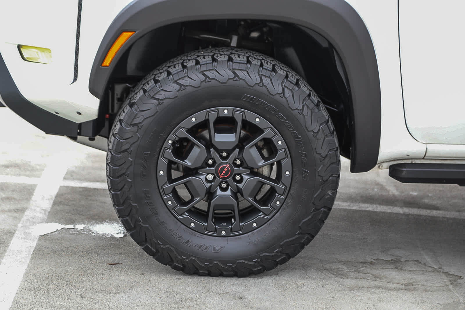 Used 2022 Nissan Frontier PRO-4X w/ Pro-4X Premium Package AWD/4WD image 10