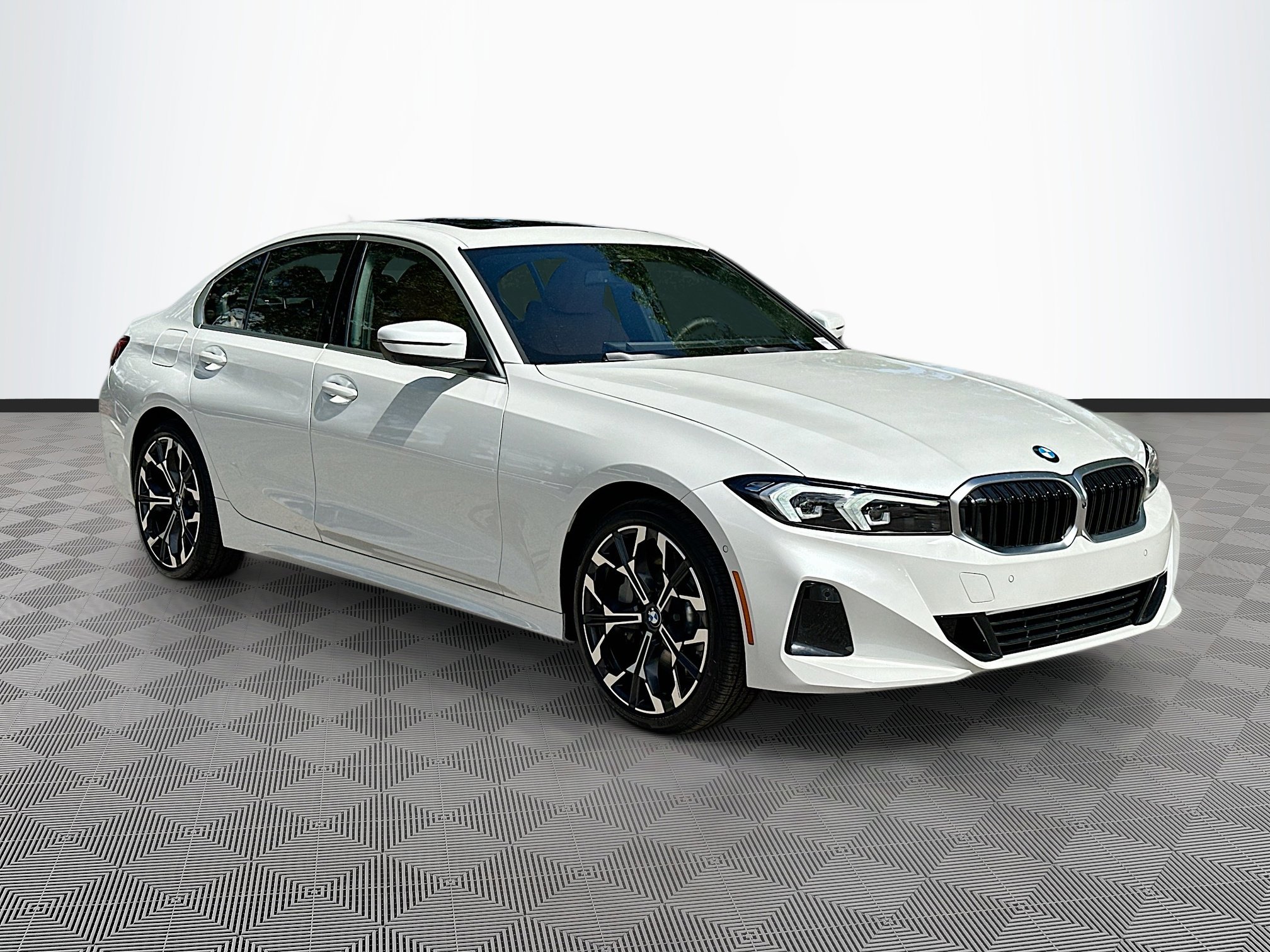 New 2025 BMW 330i Sedan w/ Convenience Package image 1