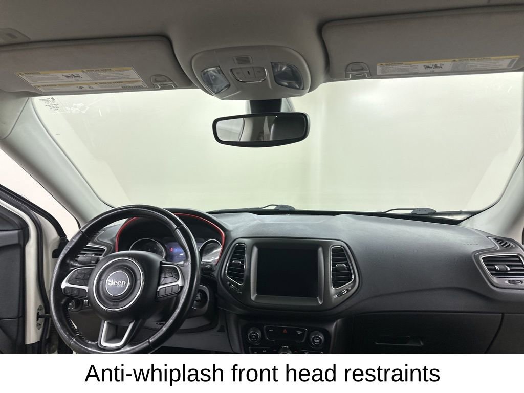Used 2019 Jeep Compass Trailhawk AWD/4WD image 24