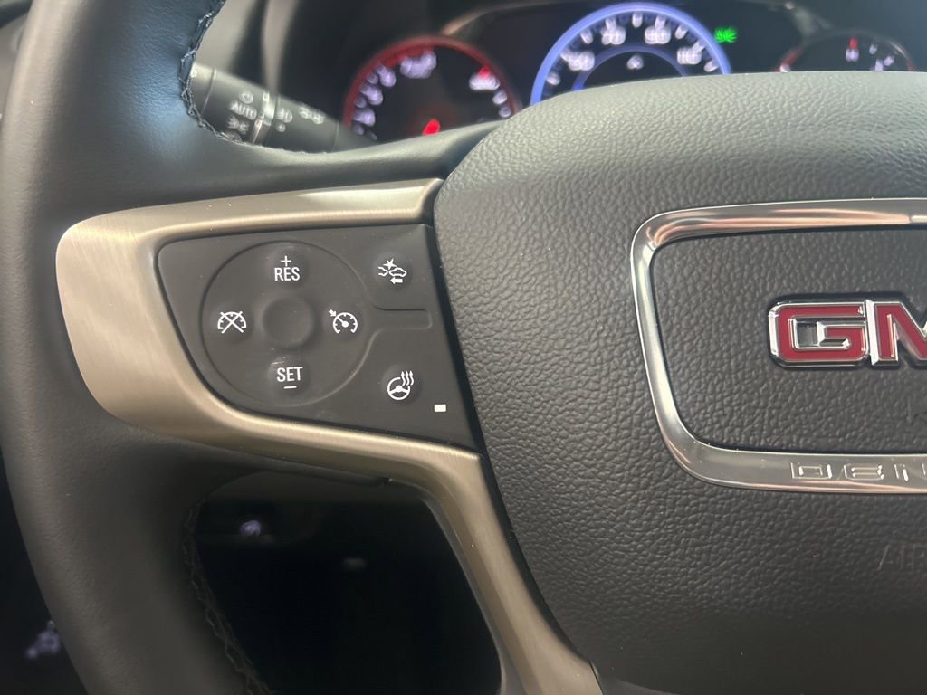 Used 2023 GMC Terrain Denali image 17