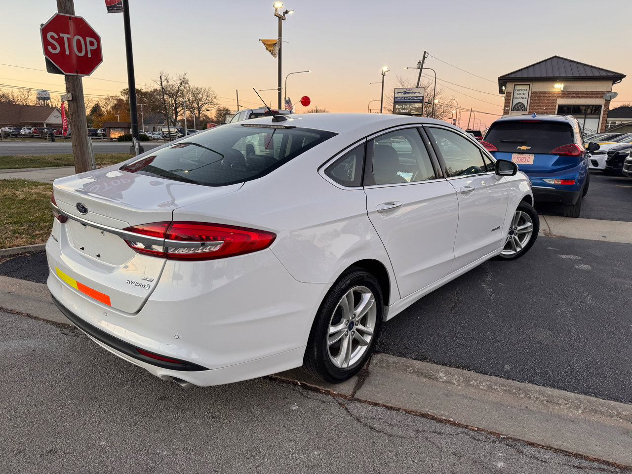 Used 2018 Ford Fusion SE w/ Equipment Group 602A image 4