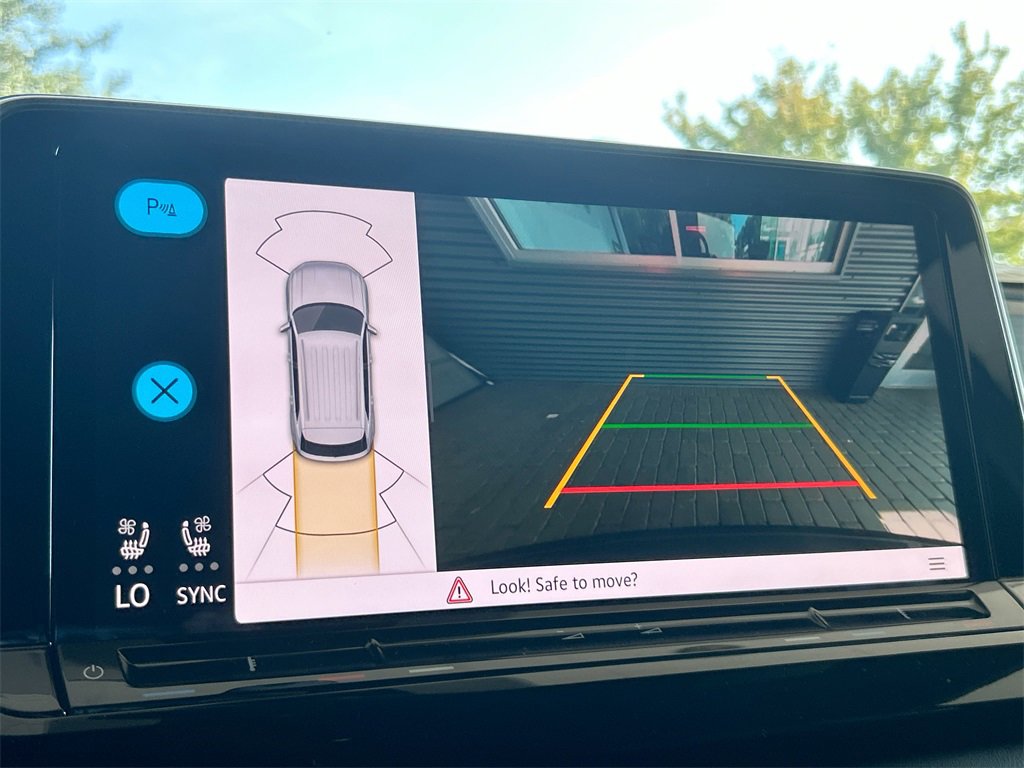 New 2025 Volkswagen Atlas Cross Sport SE image 28