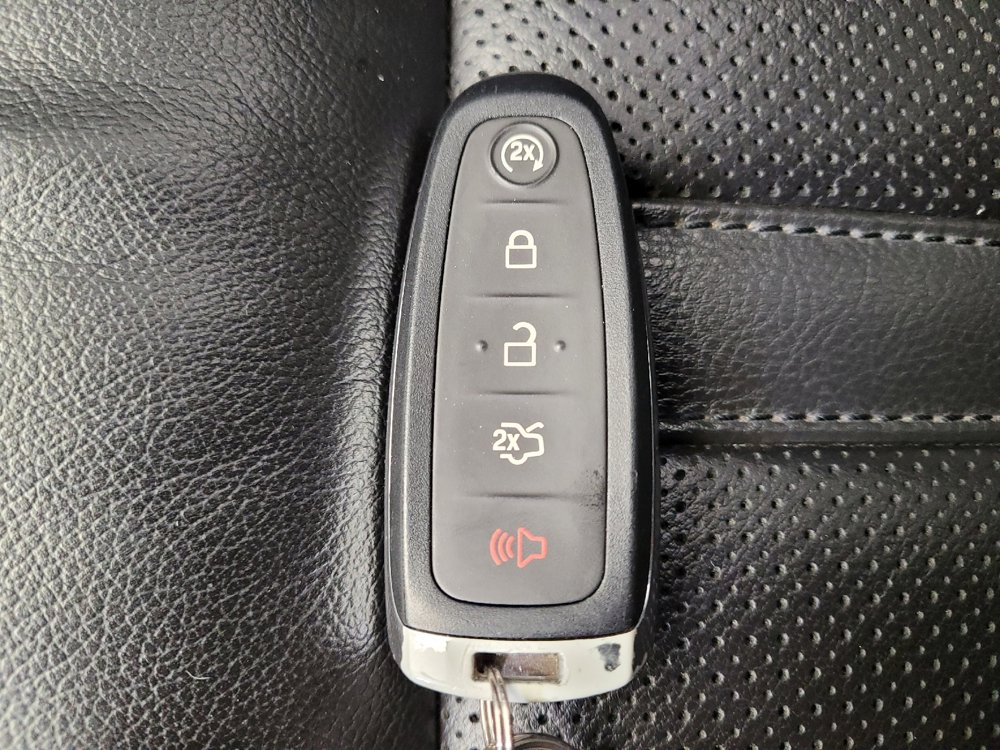 Used 2014 Lincoln MKX AWD w/ Equipment Group 102A image 32