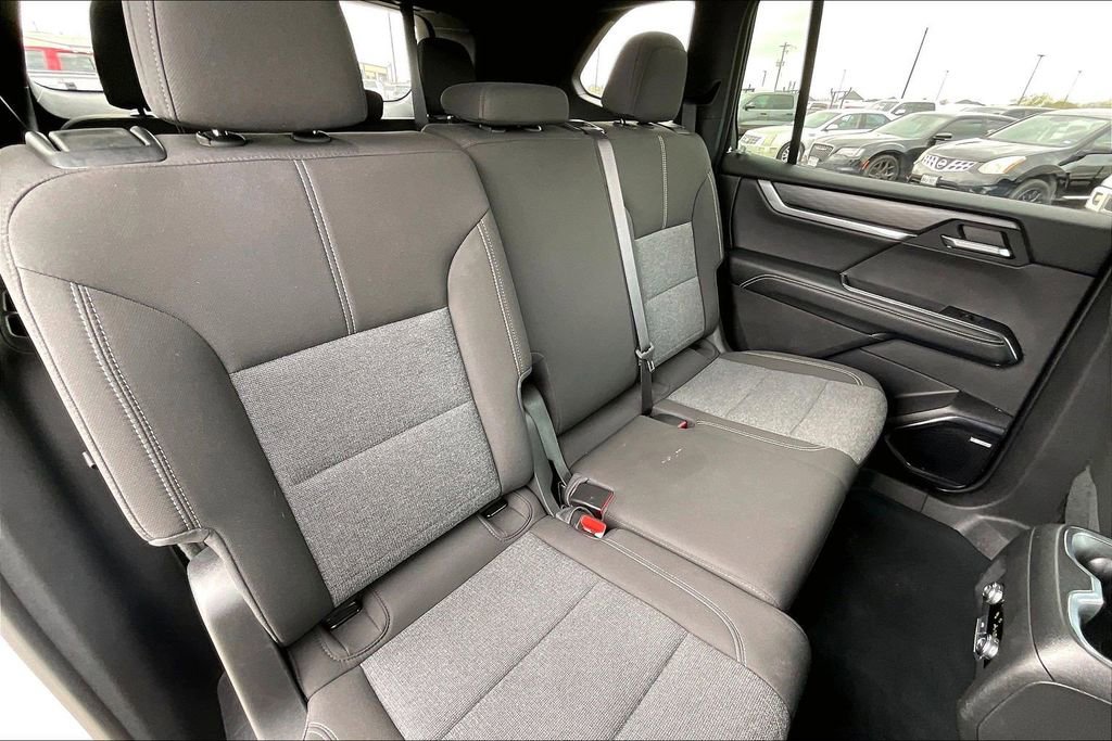 Used 2025 GMC Acadia Elevation AWD/4WD image 22
