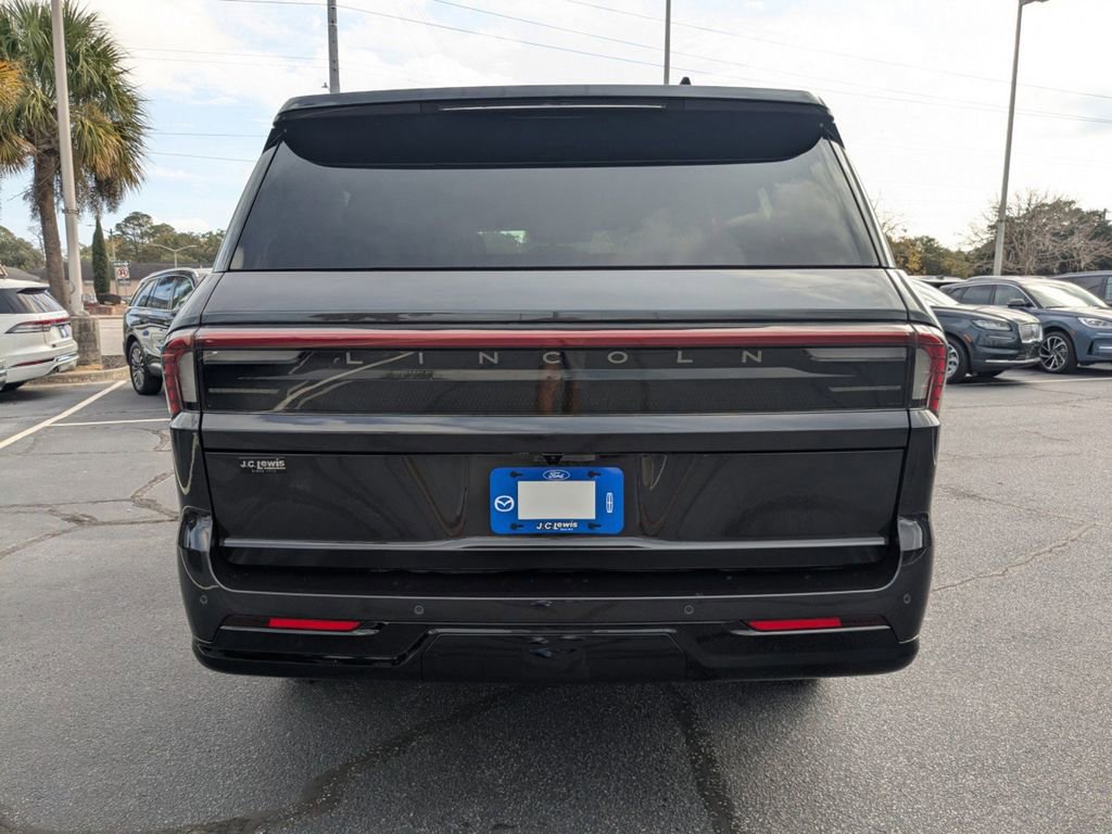 New 2025 Lincoln Navigator L Black Label image 5