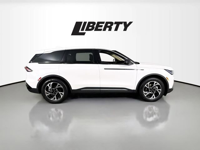 Used 2024 Lincoln Nautilus Premier w/ Equipment Group 102A image 8