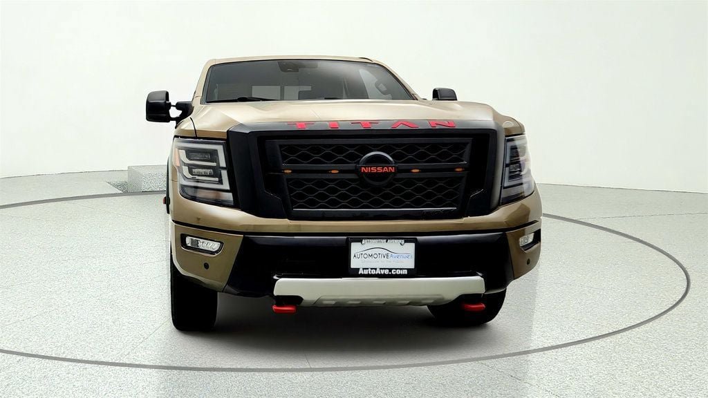 Used 2022 Nissan Titan PRO-4X AWD/4WD image 2