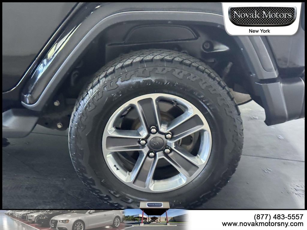 Used 2020 Jeep Wrangler Unlimited Sahara AWD/4WD image 6