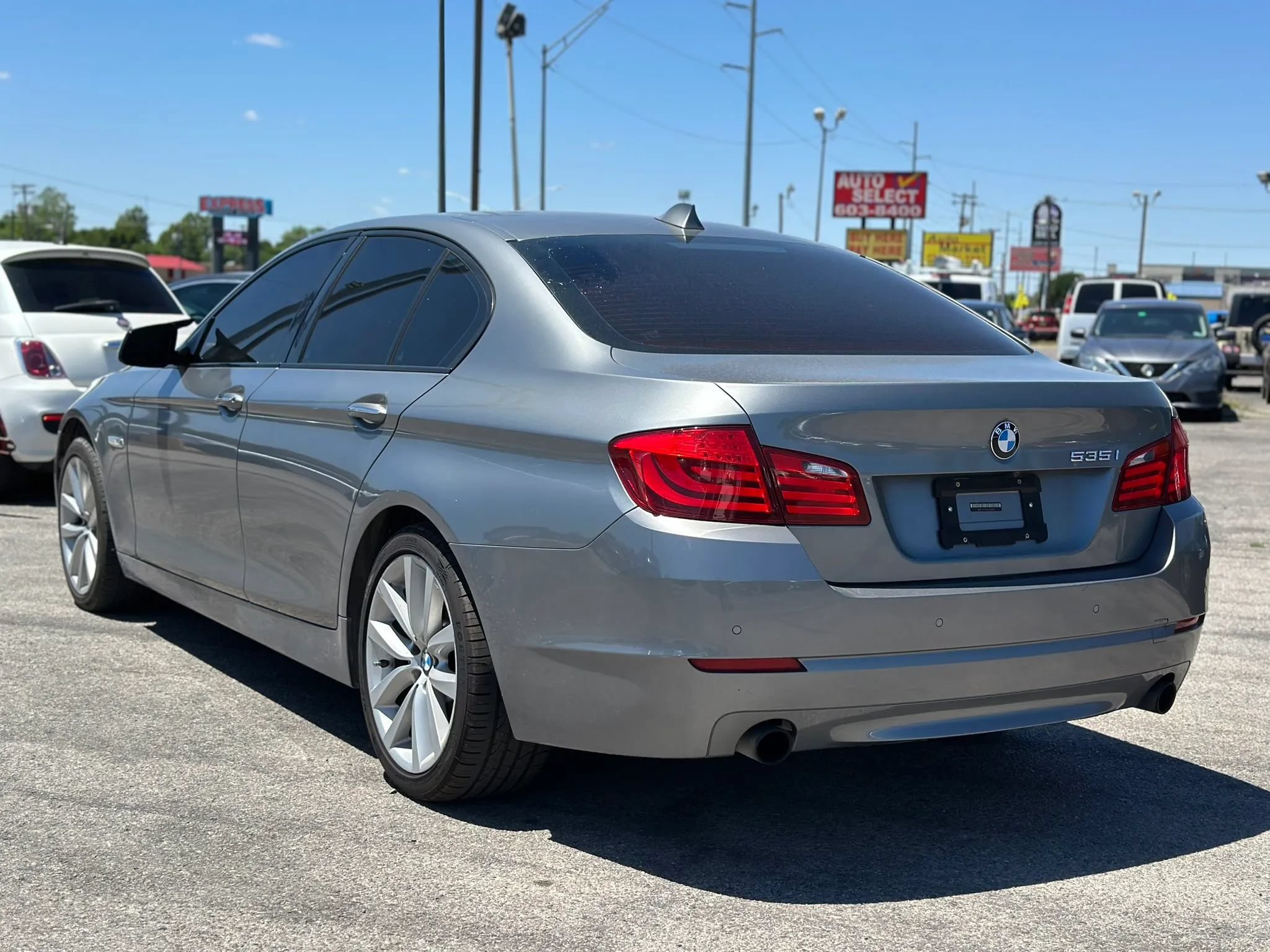 Used 2011 BMW 535i Sedan RWD image 8