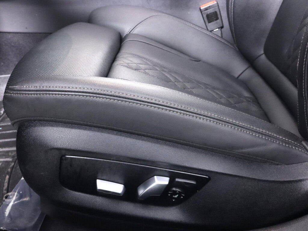Used 2021 BMW 530i xDrive w/ Convenience Package AWD/4WD image 33