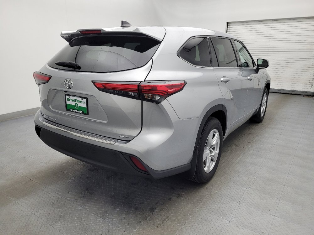 Used 2022 Toyota Highlander L image 9