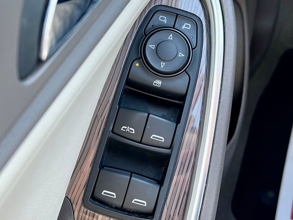 Used 2024 Chevrolet Malibu LT image 25