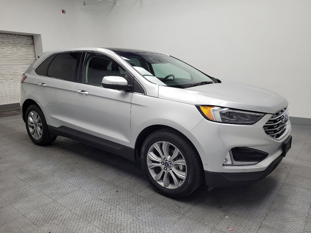 Used 2019 Ford Edge Titanium w/ Equipment Group 301A FWD image 11