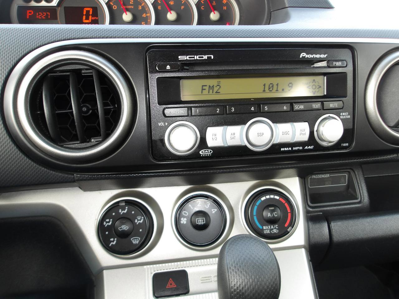 Used 2009 Scion xB image 17