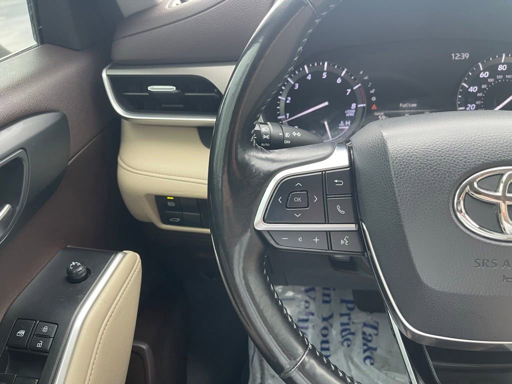 Used 2020 Toyota Highlander XLE image 51