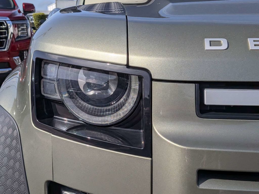 Used 2020 Land Rover Defender 110 SE AWD/4WD image 9