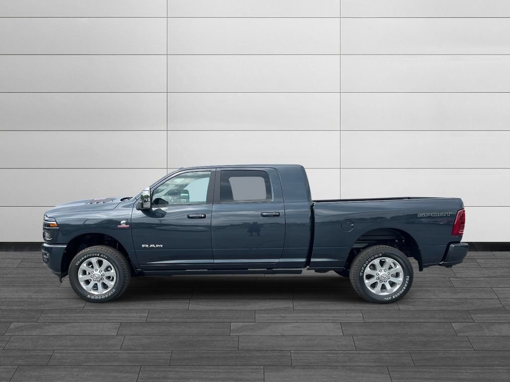 New 2026 RAM 2500 Laramie AWD/4WD image 7