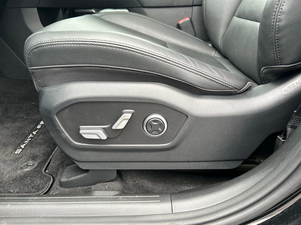 Certified 2025 Hyundai Santa Fe Limited image 16