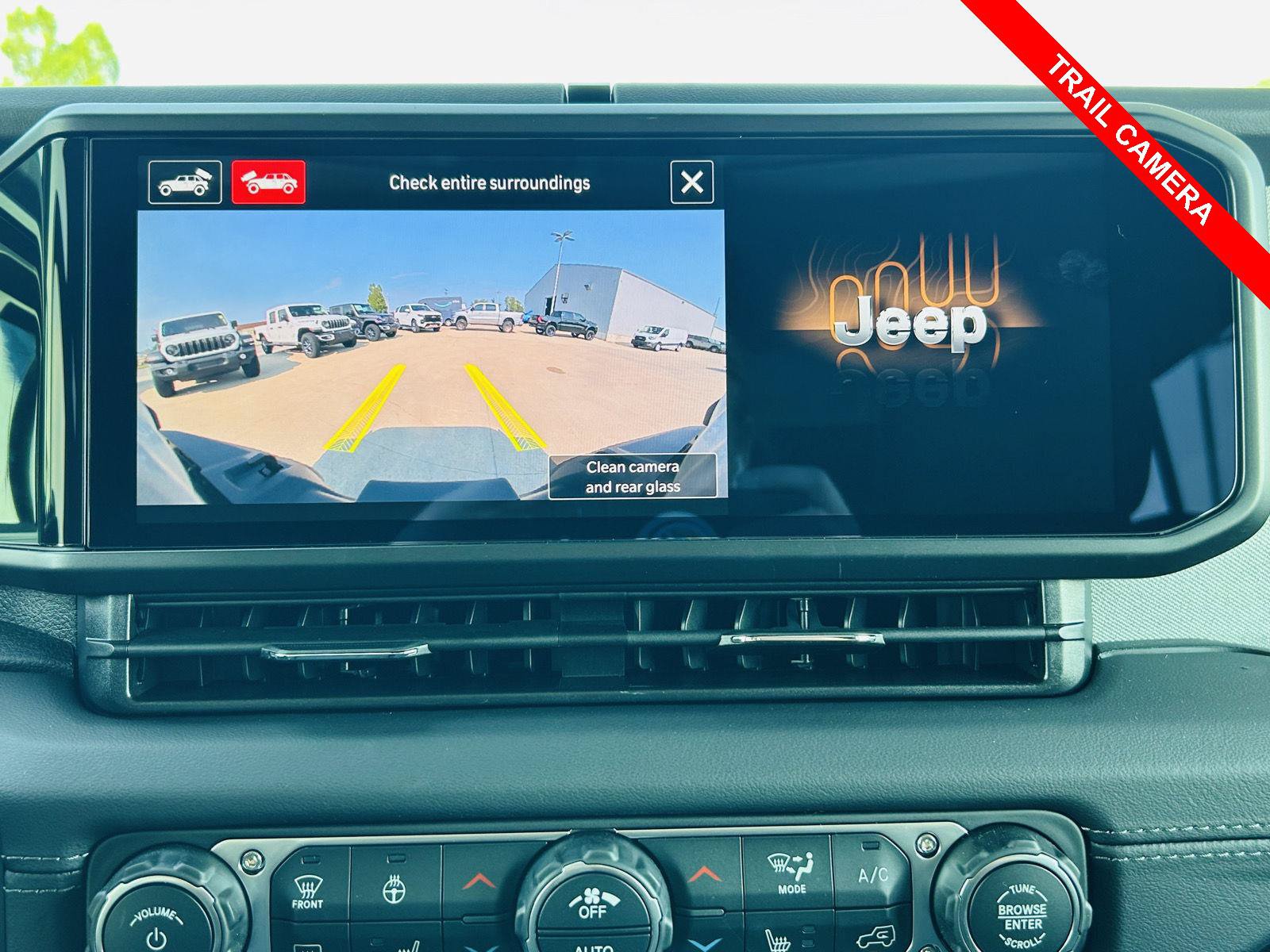 New 2026 Jeep Wrangler Unlimited Sahara w/ Technology Group AWD/4WD image 10