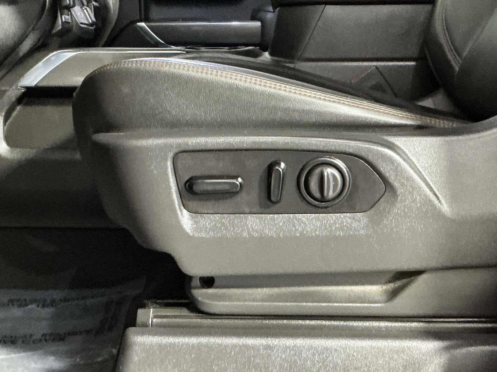 Used 2021 GMC Sierra 1500 AT4 w/ AT4 Value Package AWD/4WD image 15