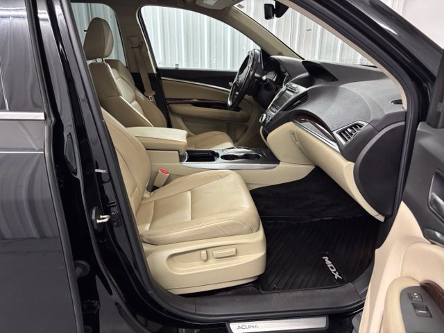 Certified 2017 Acura MDX w/ Technology Package FWD image 31