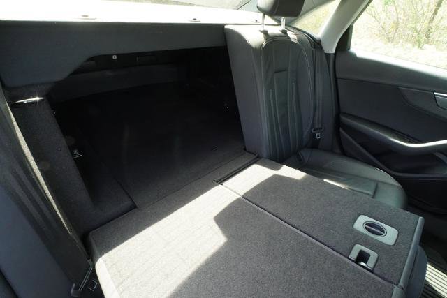 Used 2020 Audi A4 2.0T Premium w/ Convenience Package image 31