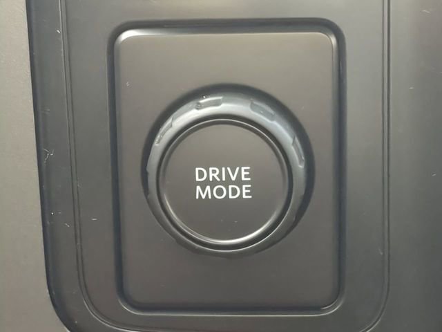 Used 2025 Ford F150 XLT w/ Equipment Group 302A MID image 28