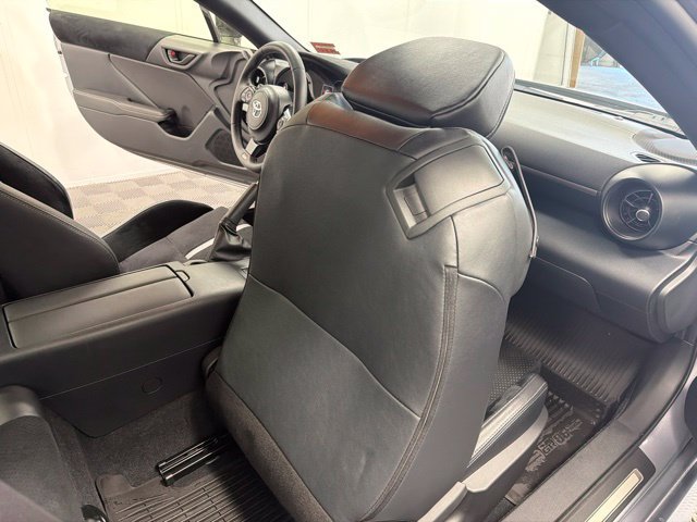 Used 2025 Toyota GR86 Premium w/ Performance Package RWD image 19