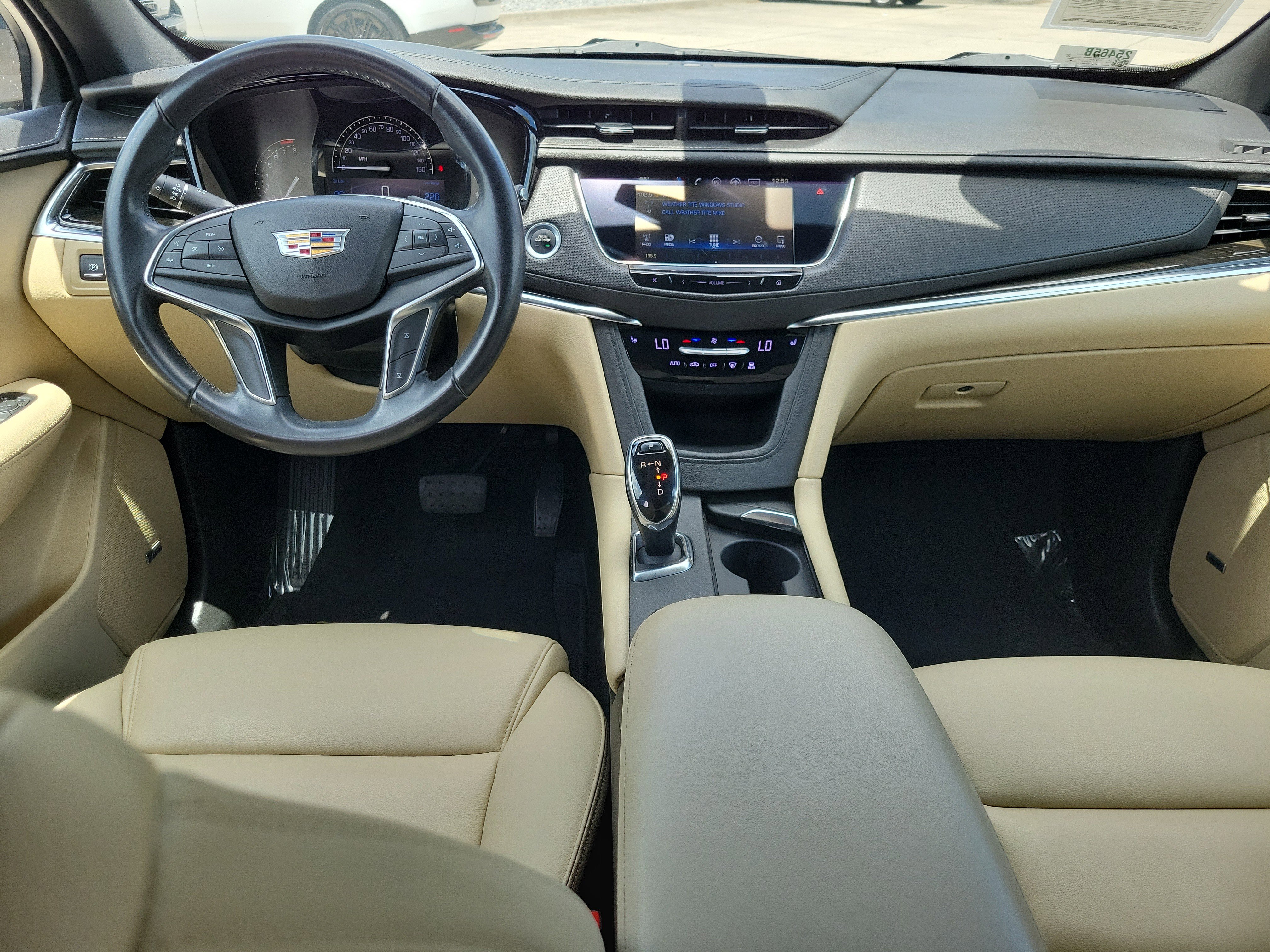 Used 2018 Cadillac XT5 AWD image 13