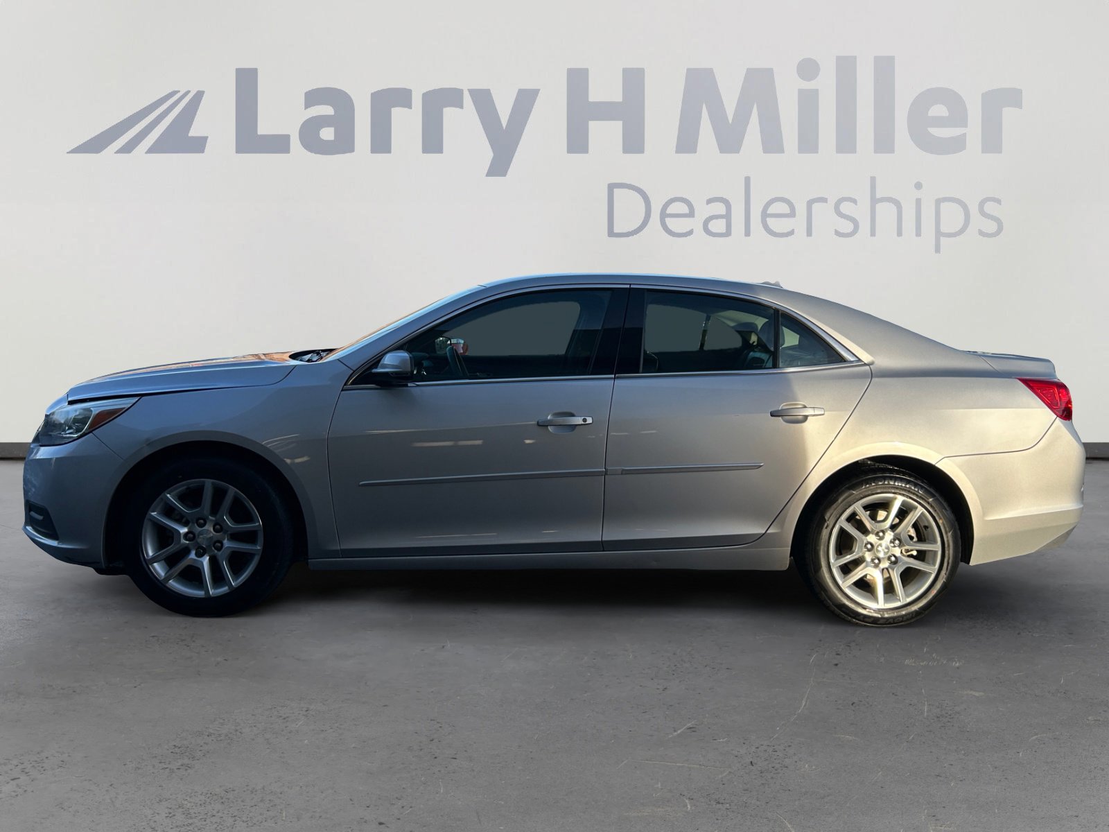 Used 2014 Chevrolet Malibu LT w/ Power Convenience Package image 3