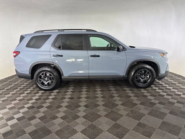 Used 2024 Honda Pilot TrailSport image 6