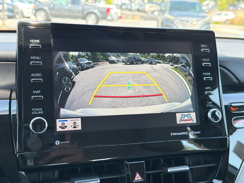 Used 2021 Toyota Camry XLE FWD image 31
