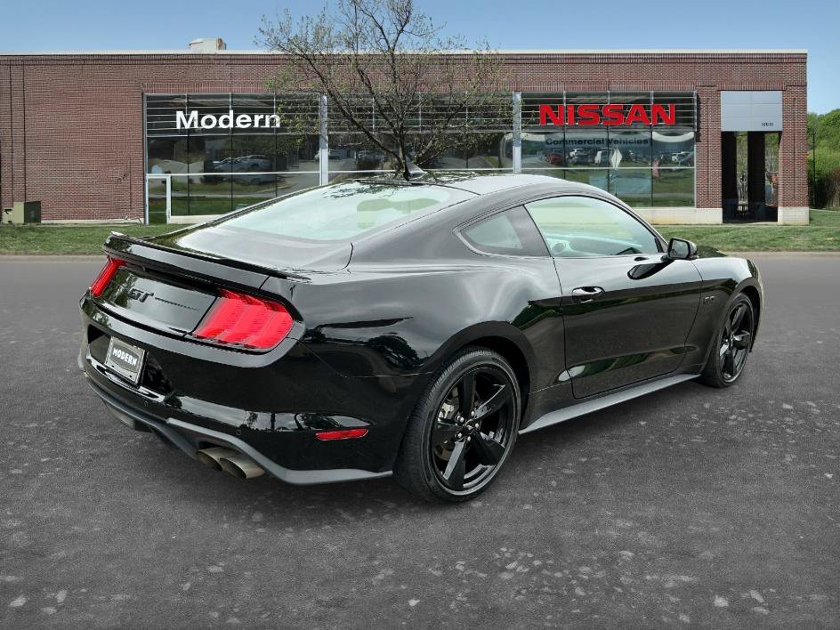 Used 2021 Ford Mustang GT Premium w/ Equipment Group 401A RWD image 4