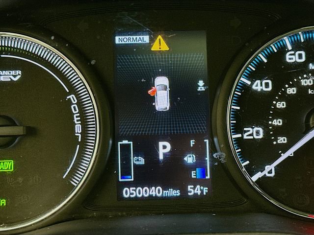 Used 2019 Mitsubishi Outlander 4WD Plug-In Hybrid image 12