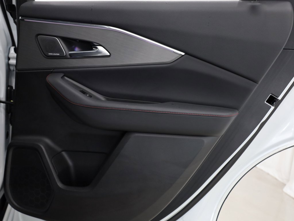 Used 2024 Acura ZDX A-Spec image 29