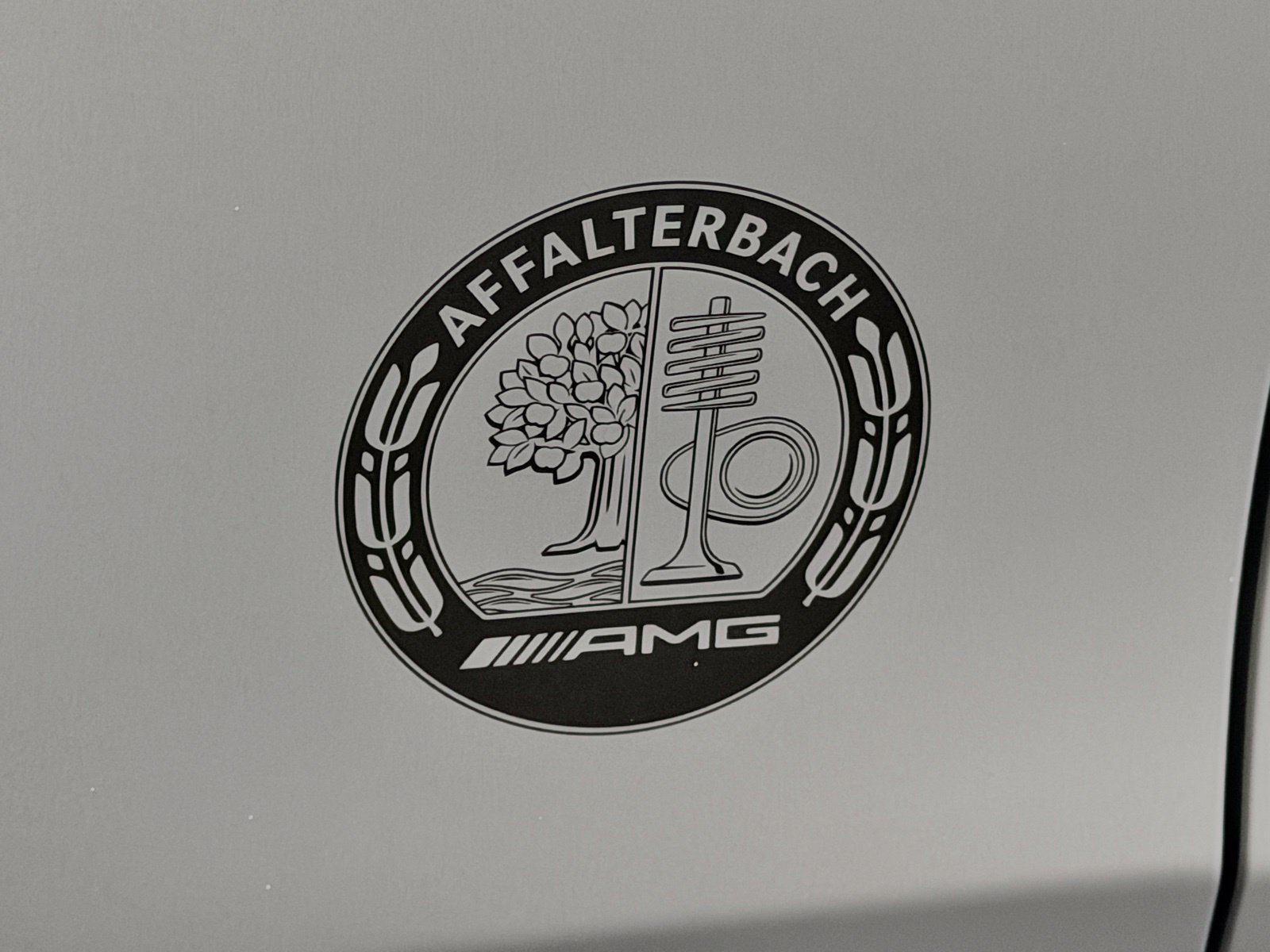 Used 2024 Mercedes-Benz SL 63 AMG 4MATIC image 21